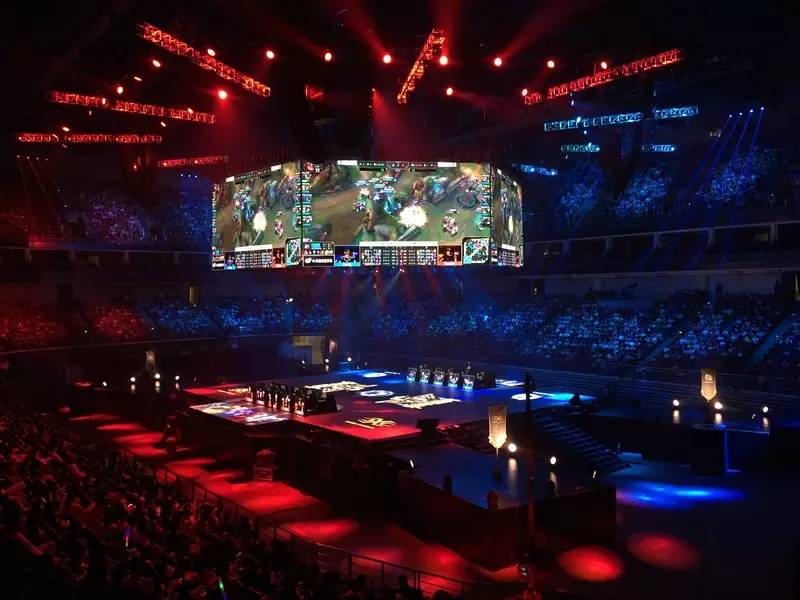 【前瞻】2025LPL春季赛LGD vs RNG，RNG能否顺利加冕常规赛冠军？