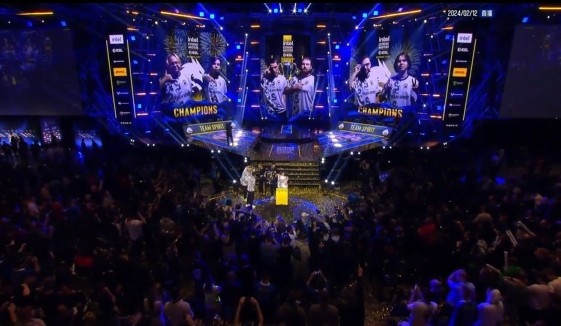 为什么赌场要限制玩家在桌位上使用手机？（赌场为何不允许玩家在赌桌上使用手机？）