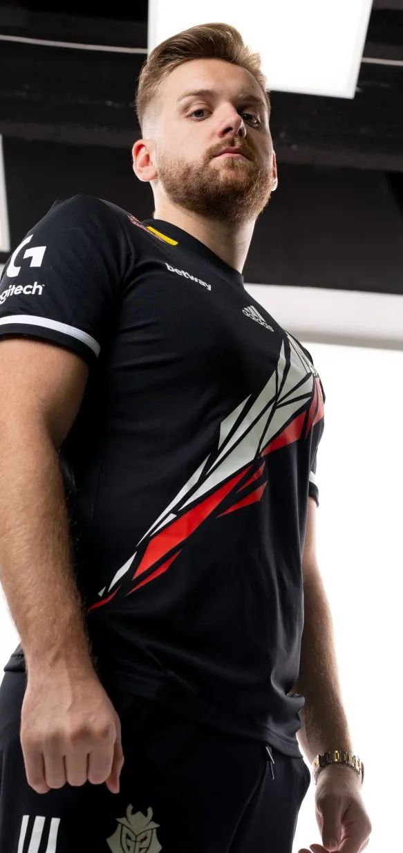 LGD Gaming 和 Team WE 在 LPL Split 2 2025 中取得胜利
